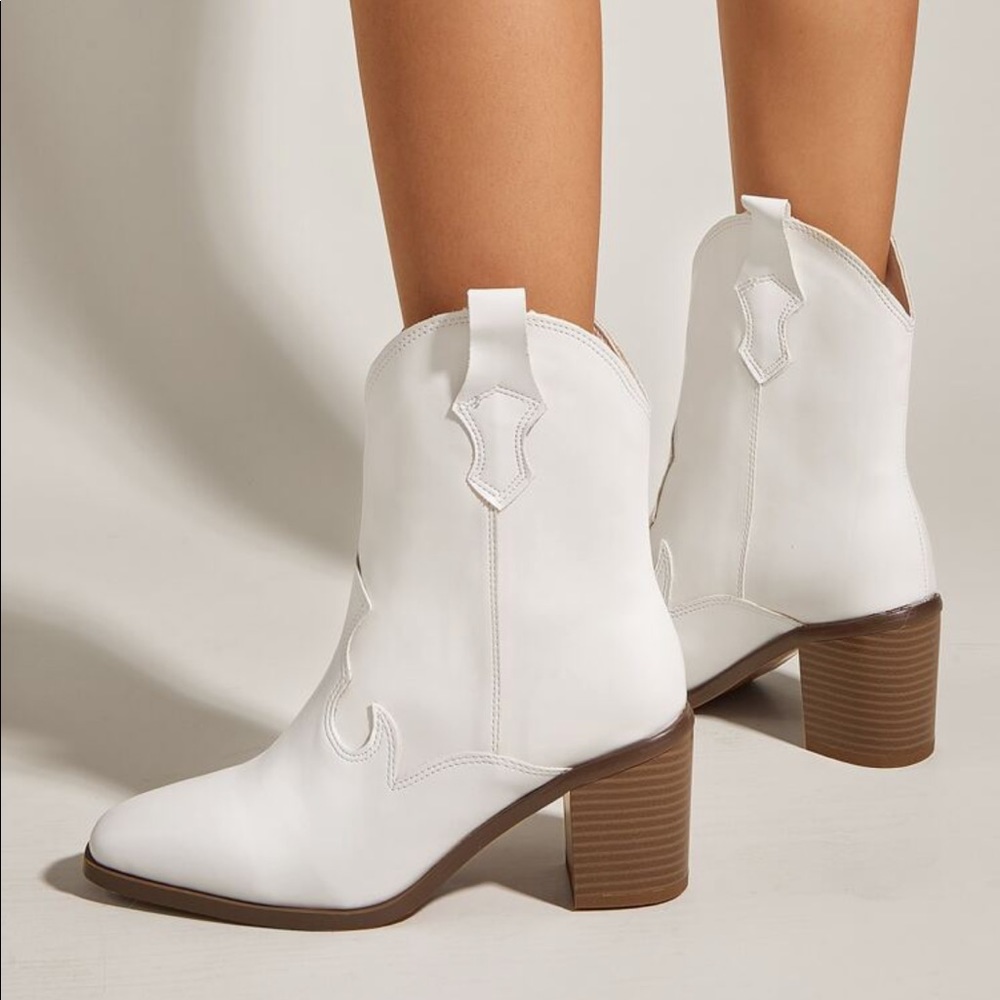 White Block Heel Cowboy Boots - Picture 4 of 10